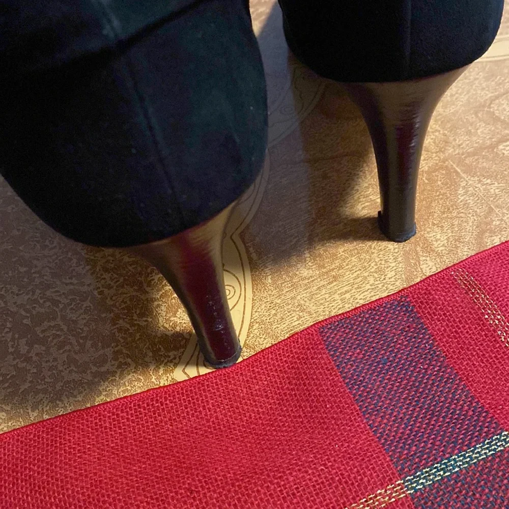 Manolo Blahnik black suede slouch knee high boots size 42 - Picture 4 of 8